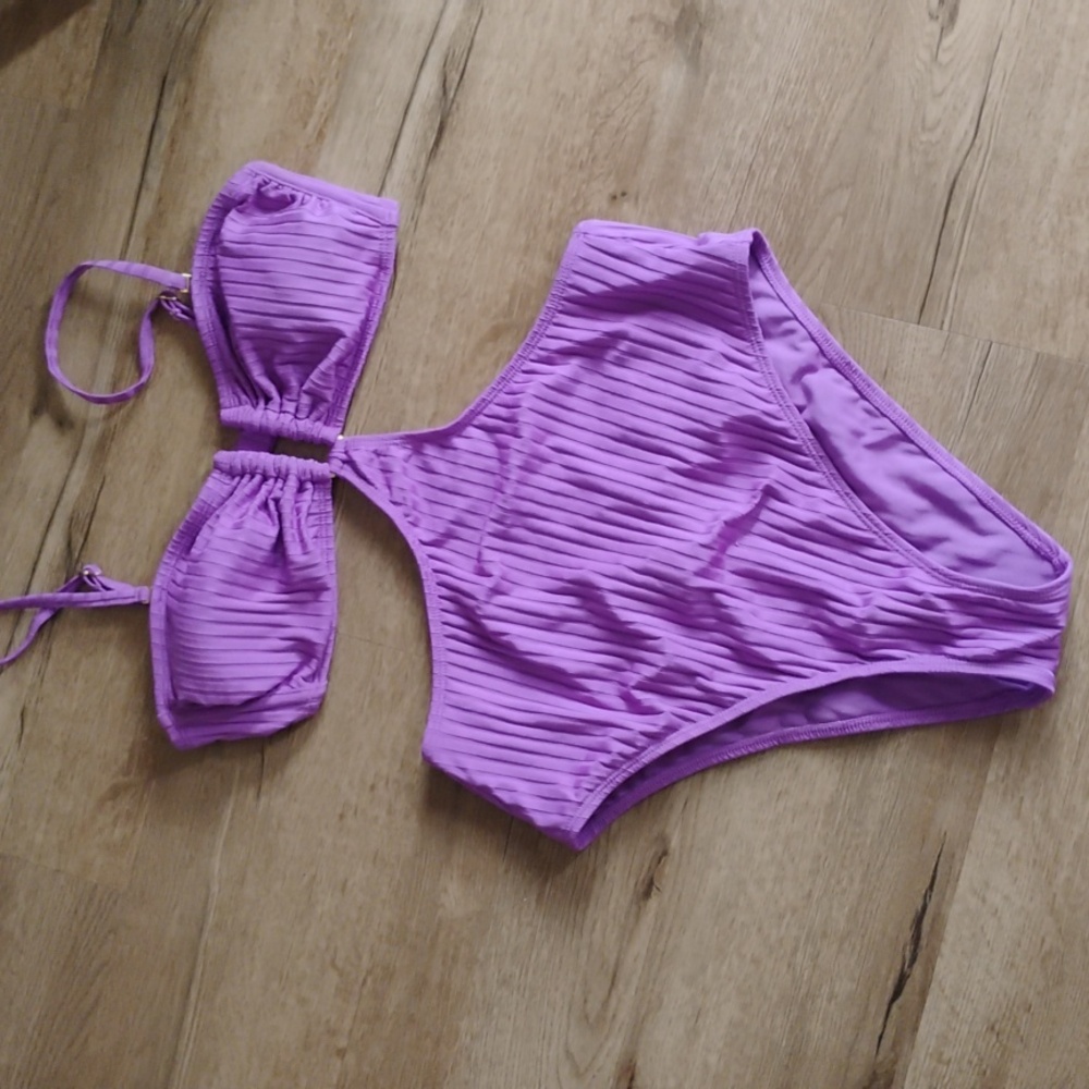 SHADE & SHORE M PURPLE ONE PIECE SWIMSUIT